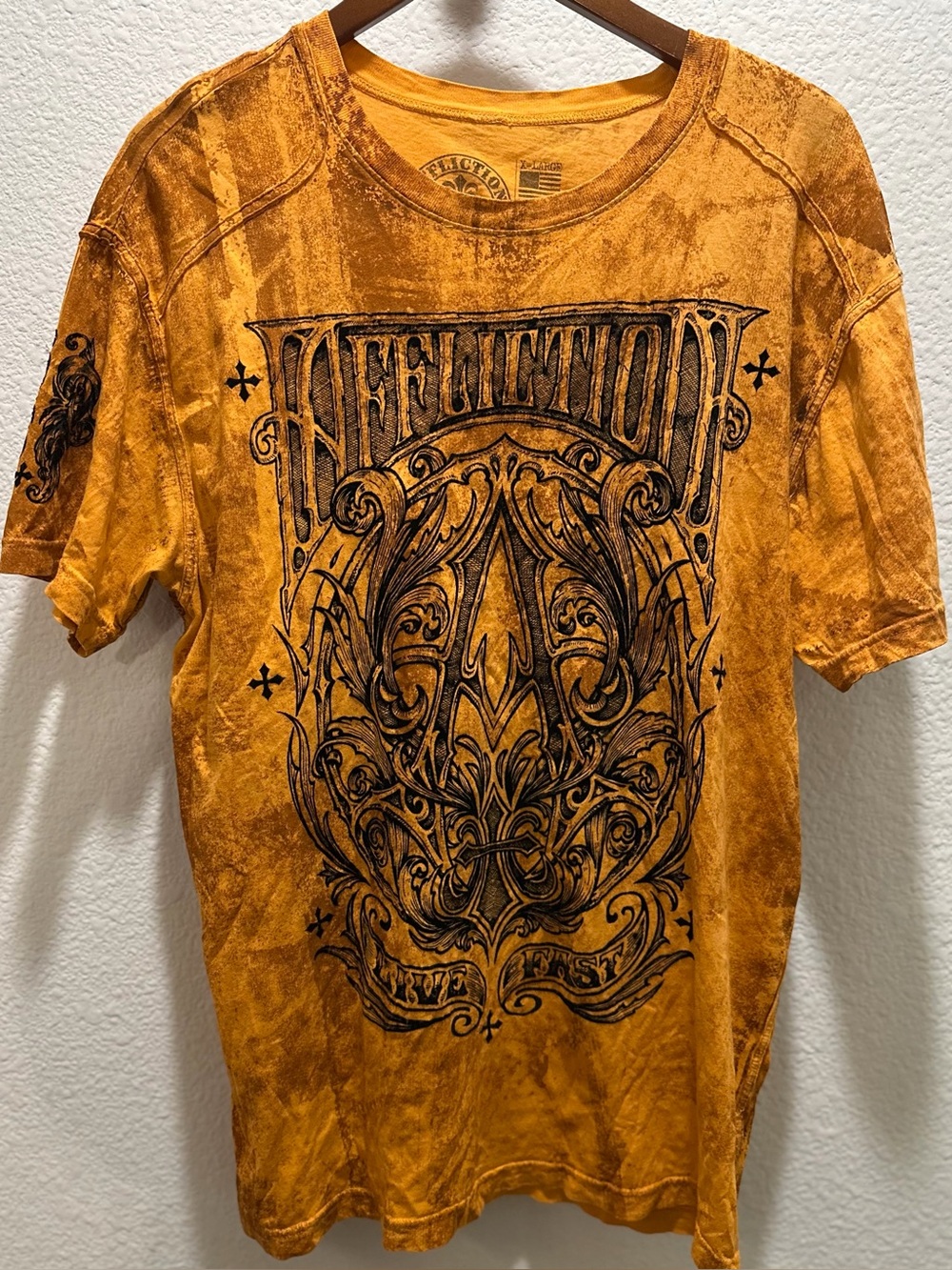Affliction Live Fast Orange Acid Wash Monogram T-shirt Men's Size XL